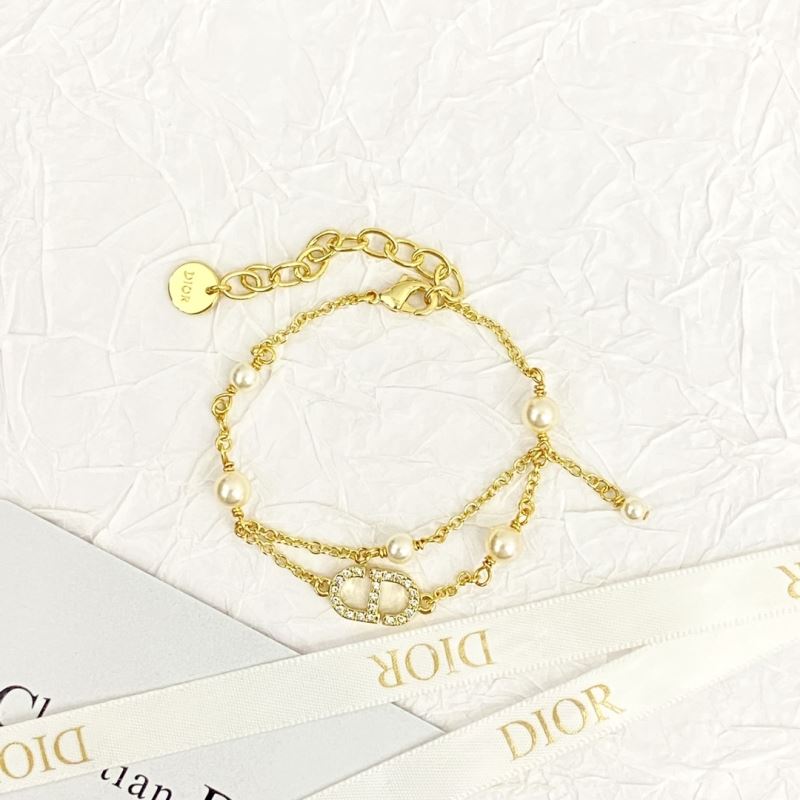 chr1st1an D10r bracelets